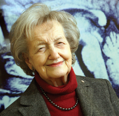 Portrait of Brenda Milner.