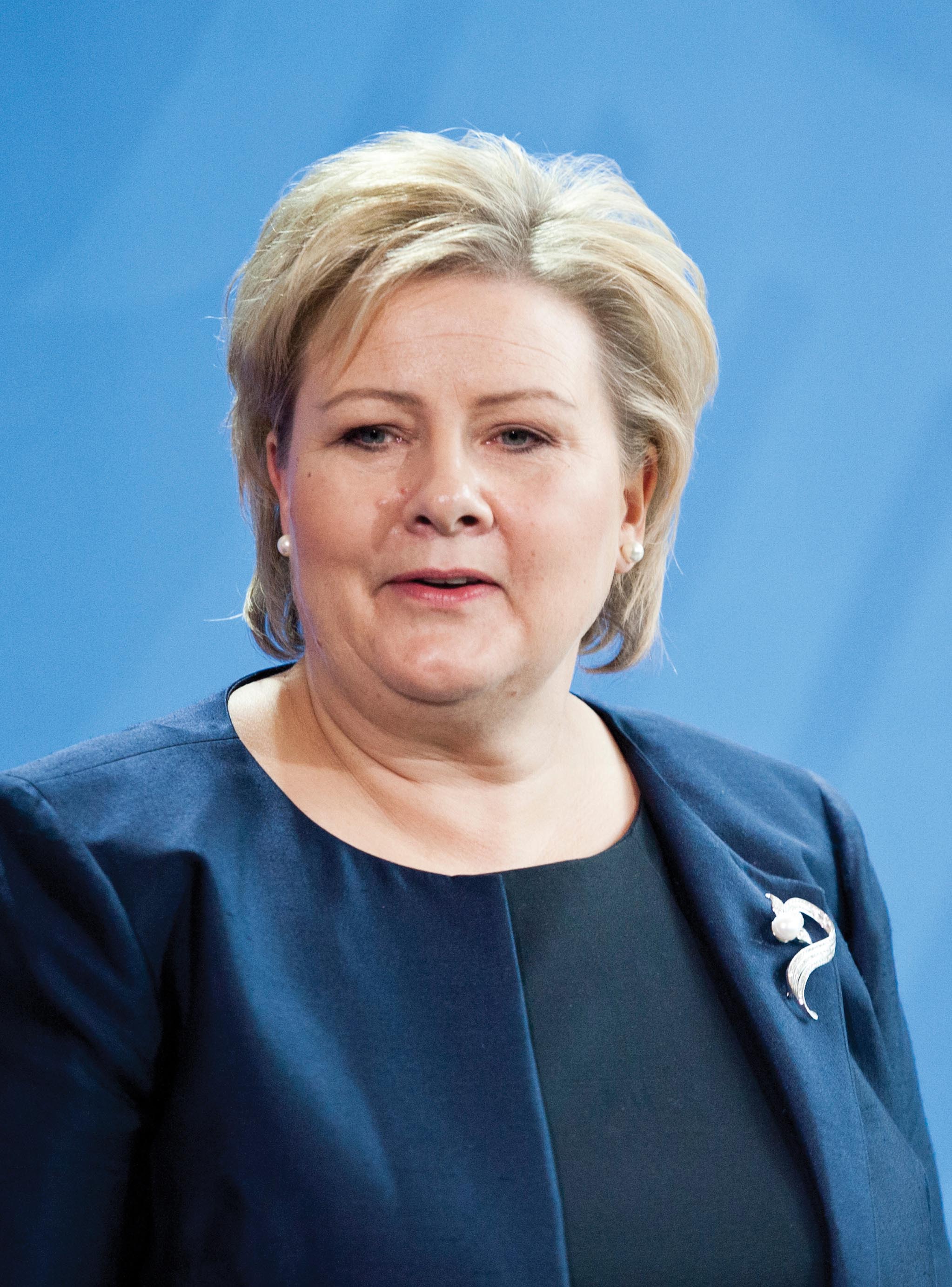 A headshot of Erna Solberg.