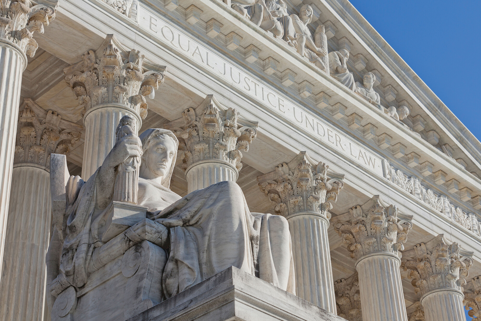 The front of the U S Supreme Court building.